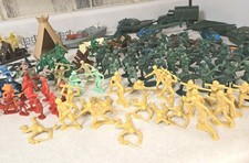 Vintage Lot of 200 Plastic
