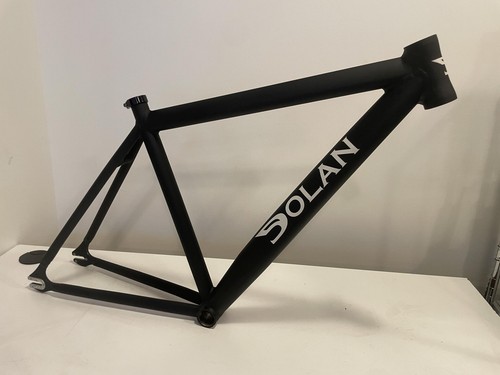 Cadre piste dolan - de,