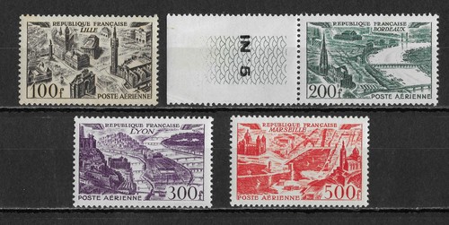 Tres beau poste - poste, yett