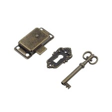 Meuble porte serrure classique