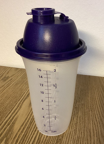New tupperware quick shaker - new,