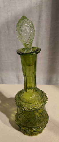 Ancienne petite carafe - , avec