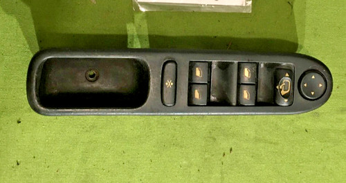 Bouton leve vitre - avant, gauche