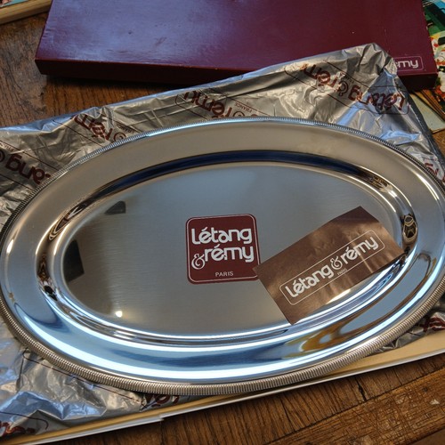 Grand plat signé létang - , &
