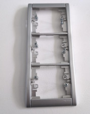 LEGRAND SAGANE 82122  KOZI ALUMIDE Plaque triple verticale interrupteur prise