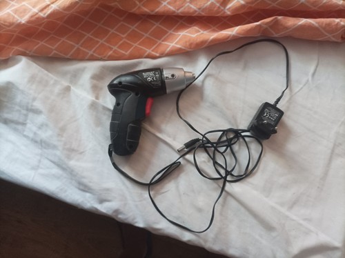 Tournevis electrique et non - tournevis,