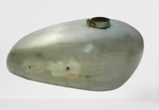 CONVIENT POUR RÉSERVOIR D'ESSENCE NORTON ES2 16H EN ACIER BRUT 2 TROUS LATÉRA...