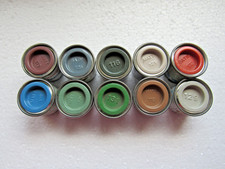 Lot pots de - 10,