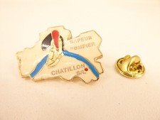 Pin's Pins Pin Badge- SAPEUR POMPIER - CHATILLON S/L - CASQUE - FEU DEPT LOIRET
