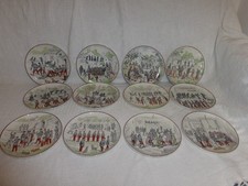 CREIL MONTEREAU MILITAIRE SERIE COMPLETE 12 ASSIETTES PARLANTES  VIE DE CASERNE
