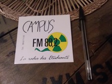 Ancien autocollant radio FM