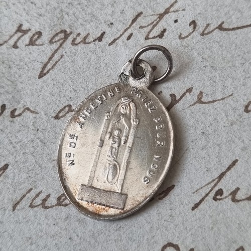 Pendentif médaille de - pendentif,