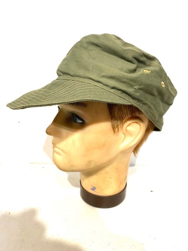 Ancienne casquette militaire - ancienne,
