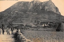 BUGARACH : le pic et le village - tres bon etat