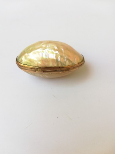 Ecrin chapelet oeuf - à,