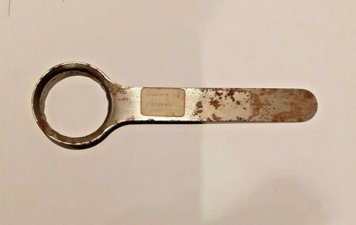 Baume mercier caseback key - baume,