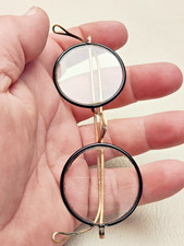 Lunettes optiques lettones