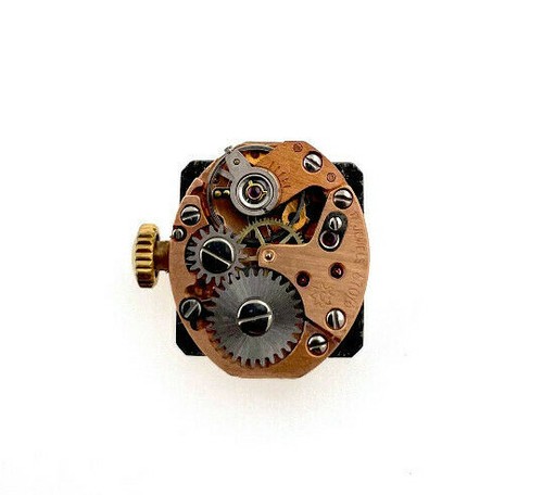 Mouvement montre à - de,