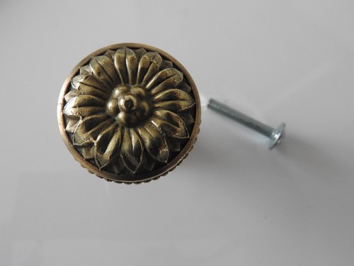 Ancienne poignee bouton - poignee,