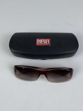 Lunettes de soleil Diesel avec étui rigide - Style moderne et protection UV