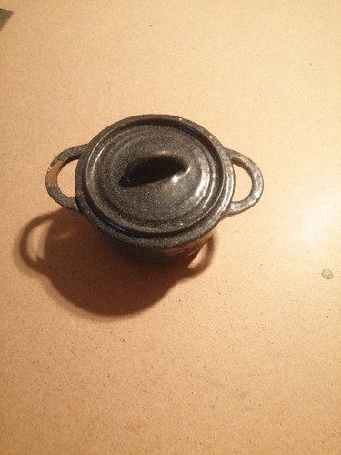 Ancien fait tout miniature - tout,