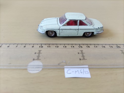 Dinky toys panhard 24 - toys,,