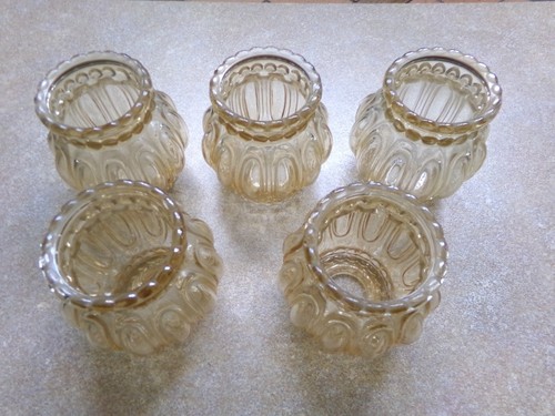 Lot globe verre moulé - de,