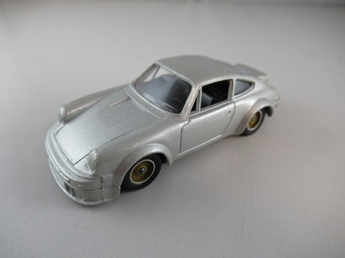 Solid porsche 934 turbo - 1:43,