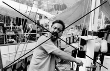 PHOTO DE ALAIN BOMBARD 1962