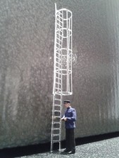 ECH02-HO-ÉCHELLE AVEC GARDE