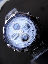 CUCHI 205L,Mtr CHRONOMETRE HOMME,DEPART/ARRETE,ALARME,DATE,ECLAIRAGE,B FONCTIONS