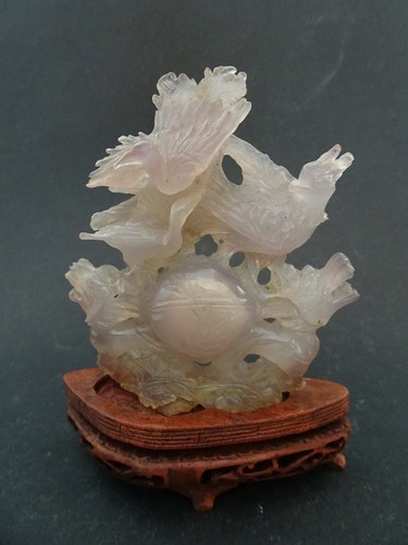 Statuette - , en