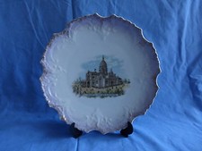 assiette en porcelaine