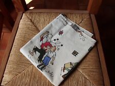 coupon tissu  " Tintin "   84   X   126  cm    (   HERGE / 1994 )