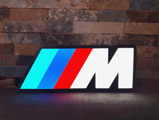 Logo lumineux LED « M » BMW – 25 cm – Enseigne murale garage – Cadeau fan BMW M