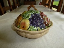 PANIER DE FRUITS EN BARBOTINE