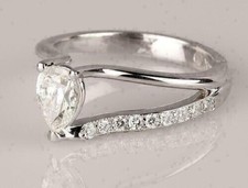 Bague de fiançailles en or