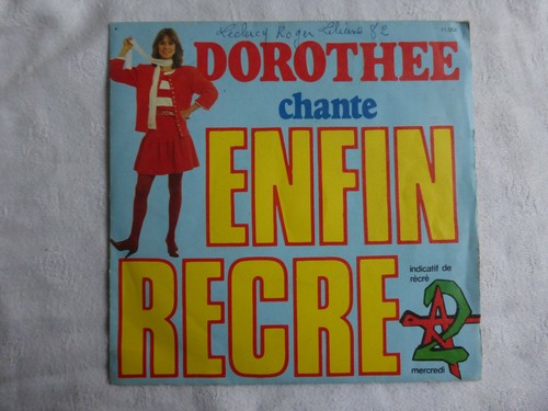 Dorothée chante enfin récré - enfin,