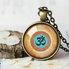 Ohm Collier Pendentif Méditation hippie boho hindou chakra couleur or Om