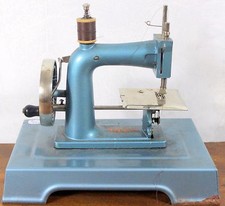 Ancienne machine à coudre