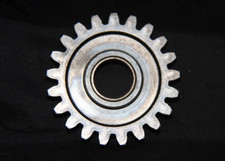 PIGNON INTERMEDIAIRE DE KICK