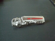 PINS  CAMION PL TRANSPORT ESSENCE ESSO DERRIERE: MADE IN FRANCE 