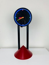 Horloge Memphis néon Apa Electronic vintage années 80