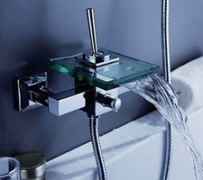 Robinet mitigeur mural chromé