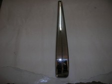 PEUGEOT 403 ENJOLIVEUR DE CAPOT NEUF ORIGINE D'EPOQUE