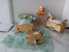 MEUBLES DE MAISON DE POUPEE CHAMBRE A COUCHER CHAISE HAUTE + BEBE