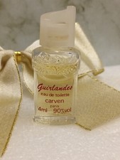 Miniature carven guirlandes - -,
