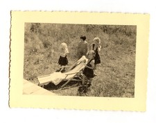 4 petites filles chaise longue - photo ancienne amateur an. 1940 50