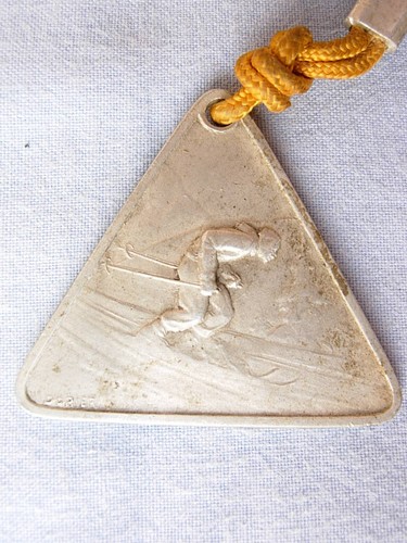 Insigne metal ancien - metal, ski