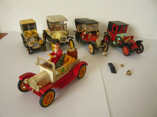 Lot anciennes petites voitures - lot,